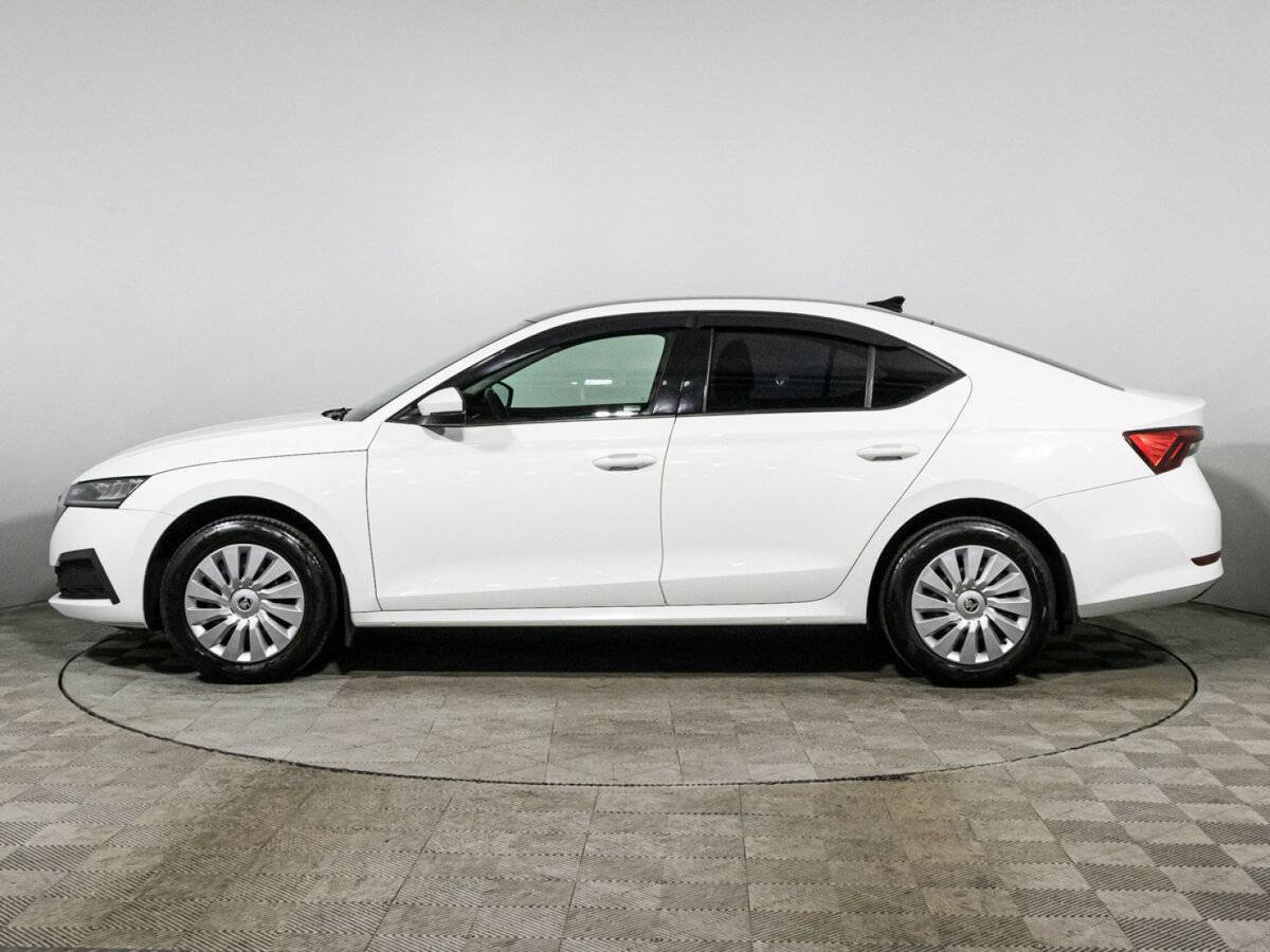 Б/У Шкода Октавия 2021 года. Фото: #7