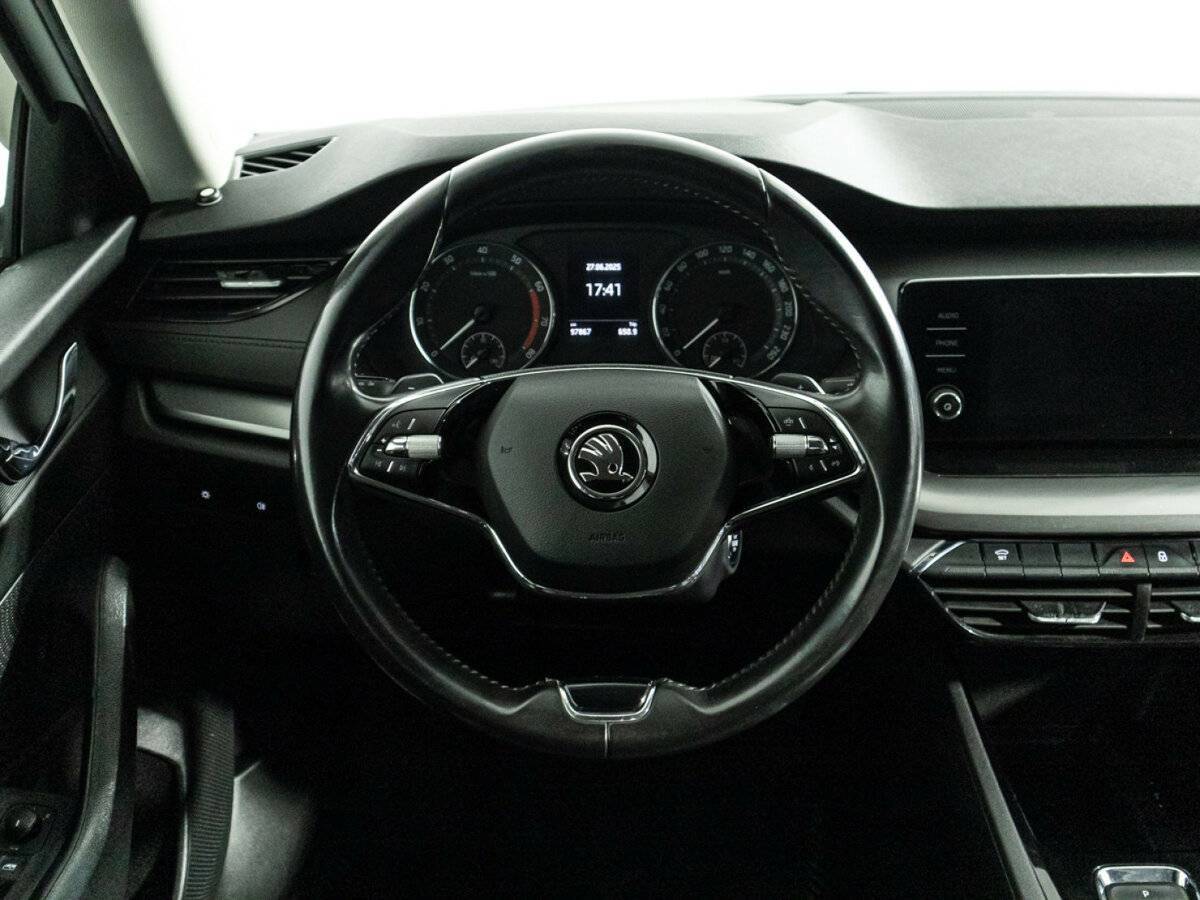 Б/У Шкода Октавия 2021 года. Фото: #17