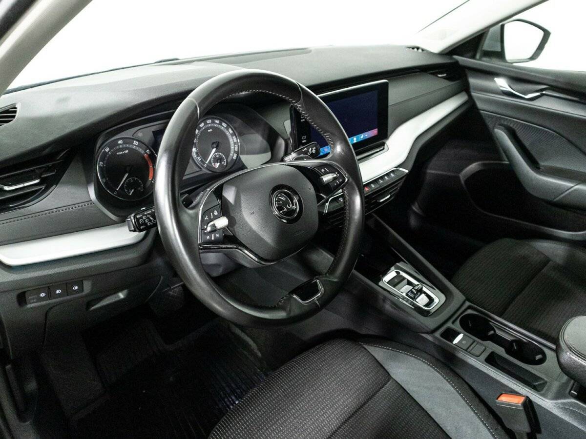 Б/У Шкода Октавия 2021 года. Фото: #10