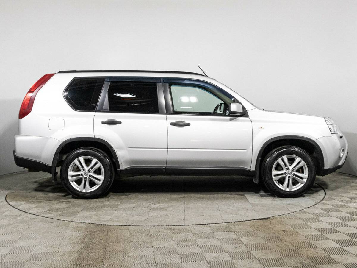 Б/У Ниссан Икс-Трейл 2014 года. Фото: #3