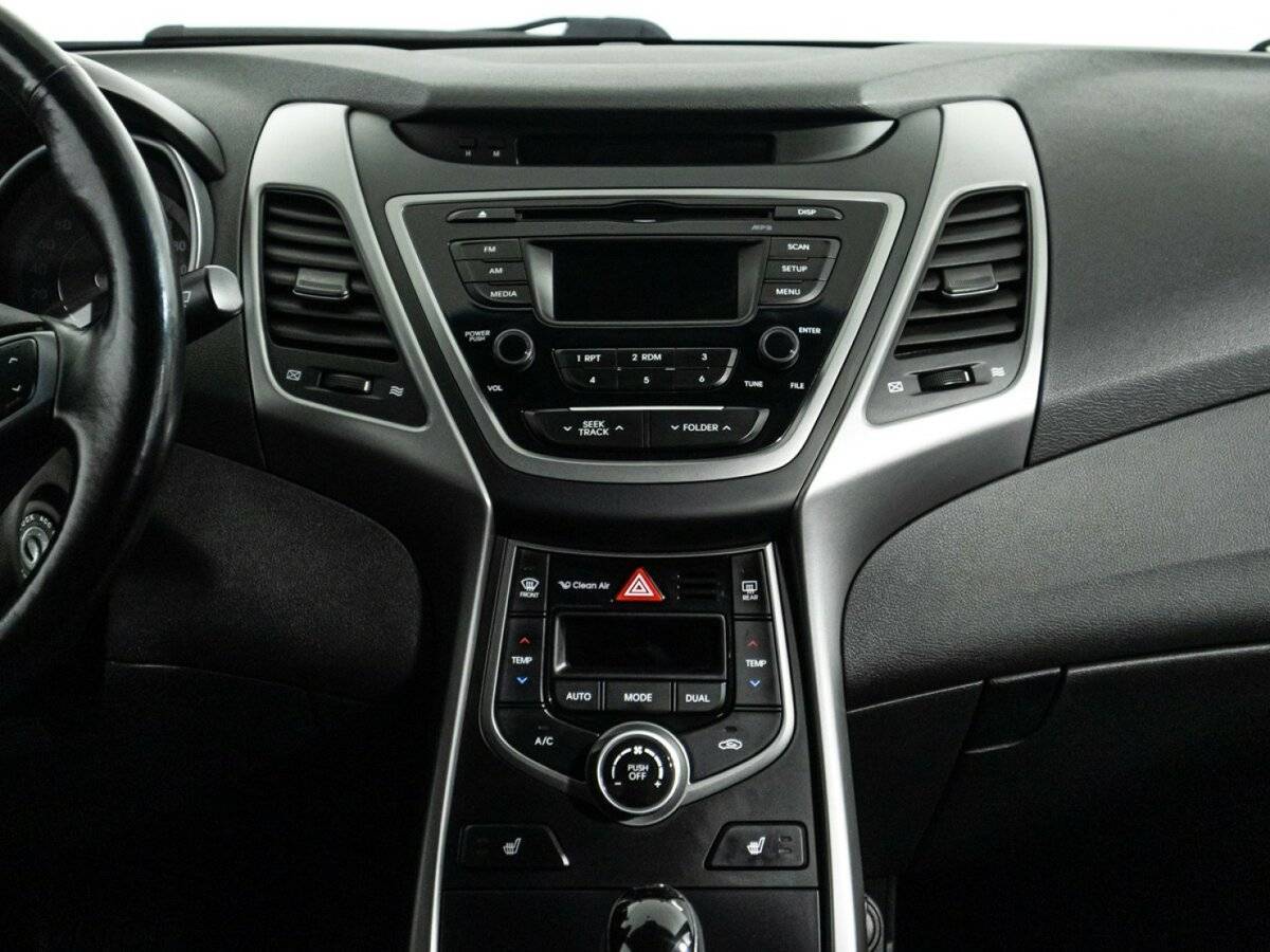 Б/У Хендай Елантра 2015 года. Фото: #13