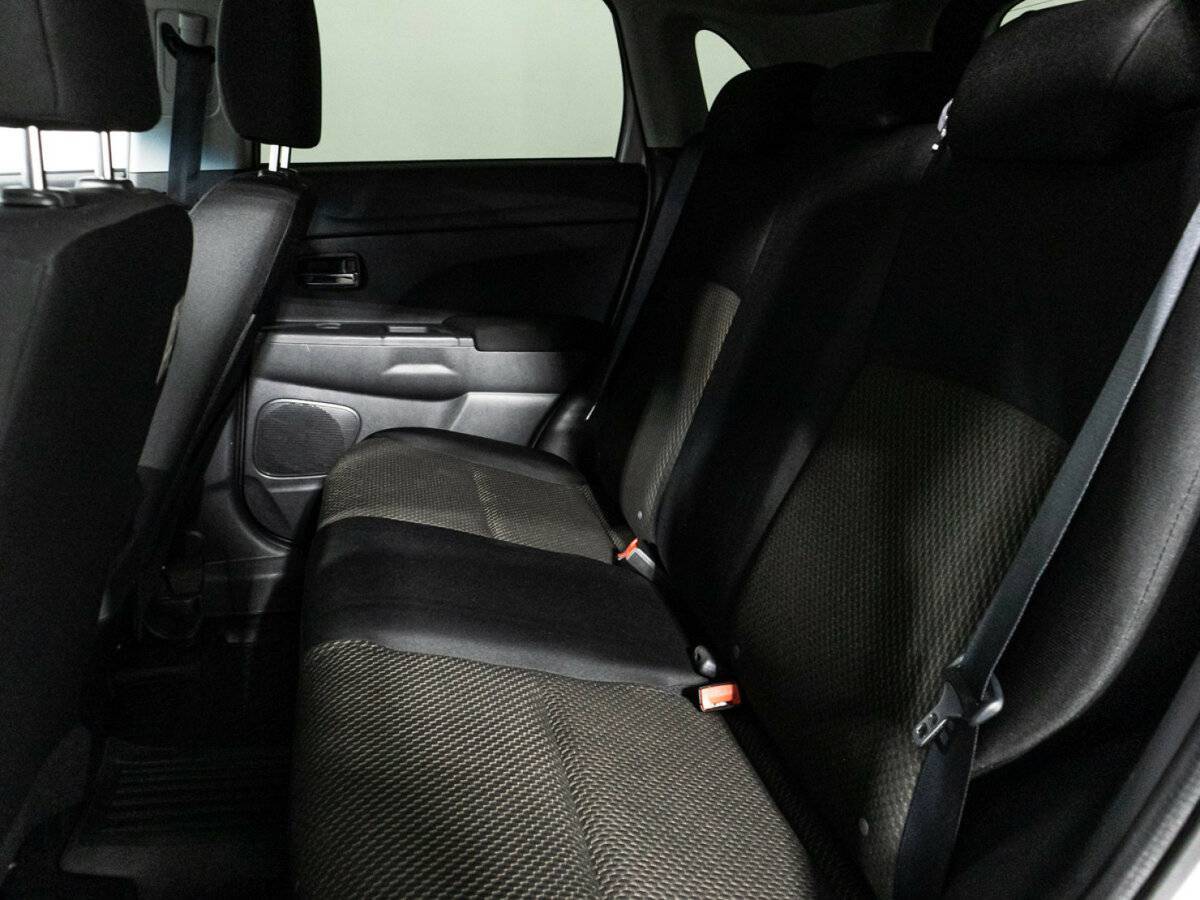 Б/У Митсубиши АС-Икс 2019 года. Фото: #9