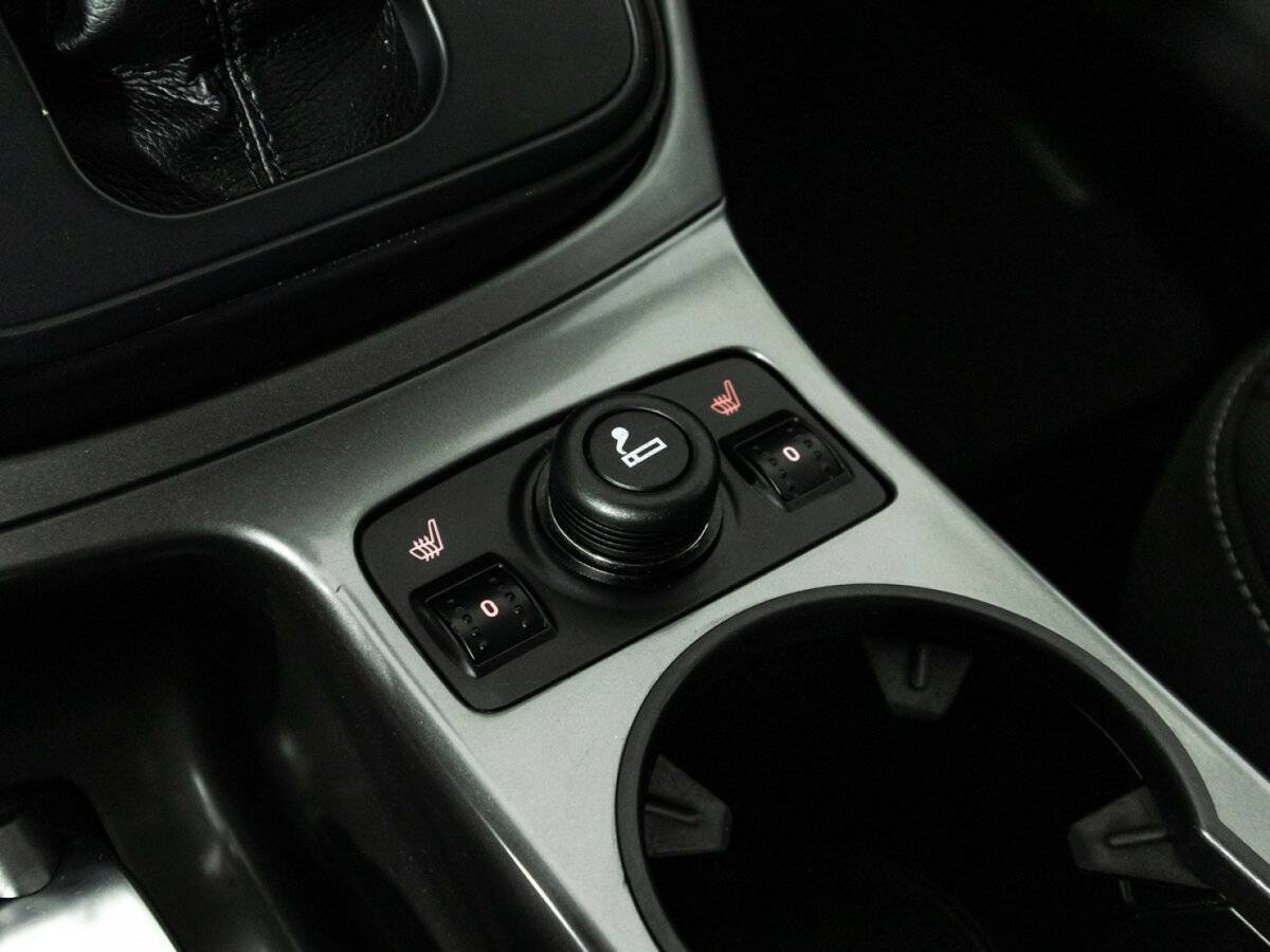 Б/У Форд Куга 2016 года. Фото: #19