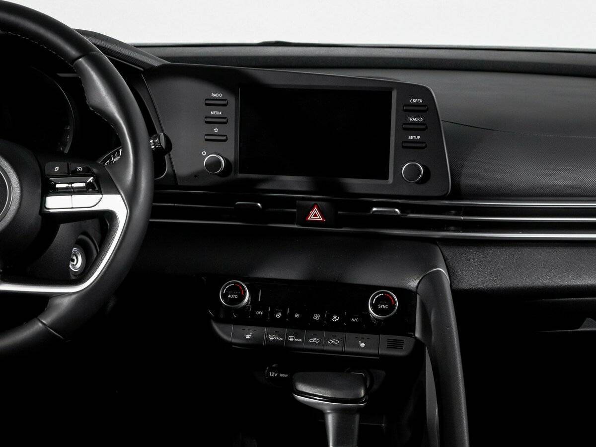 Б/У Хендай Елантра 2021 года. Фото: #12