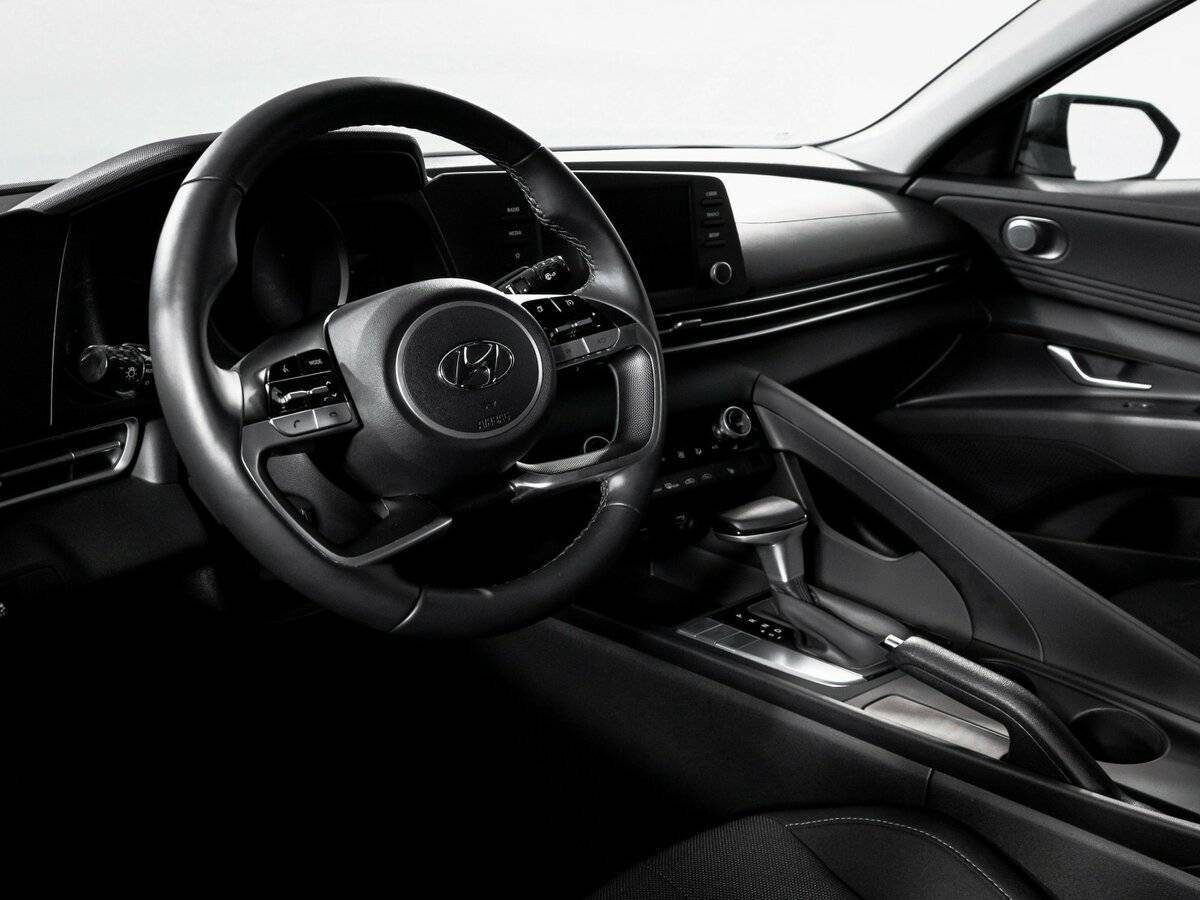 Б/У Хендай Елантра 2021 года. Фото: #13