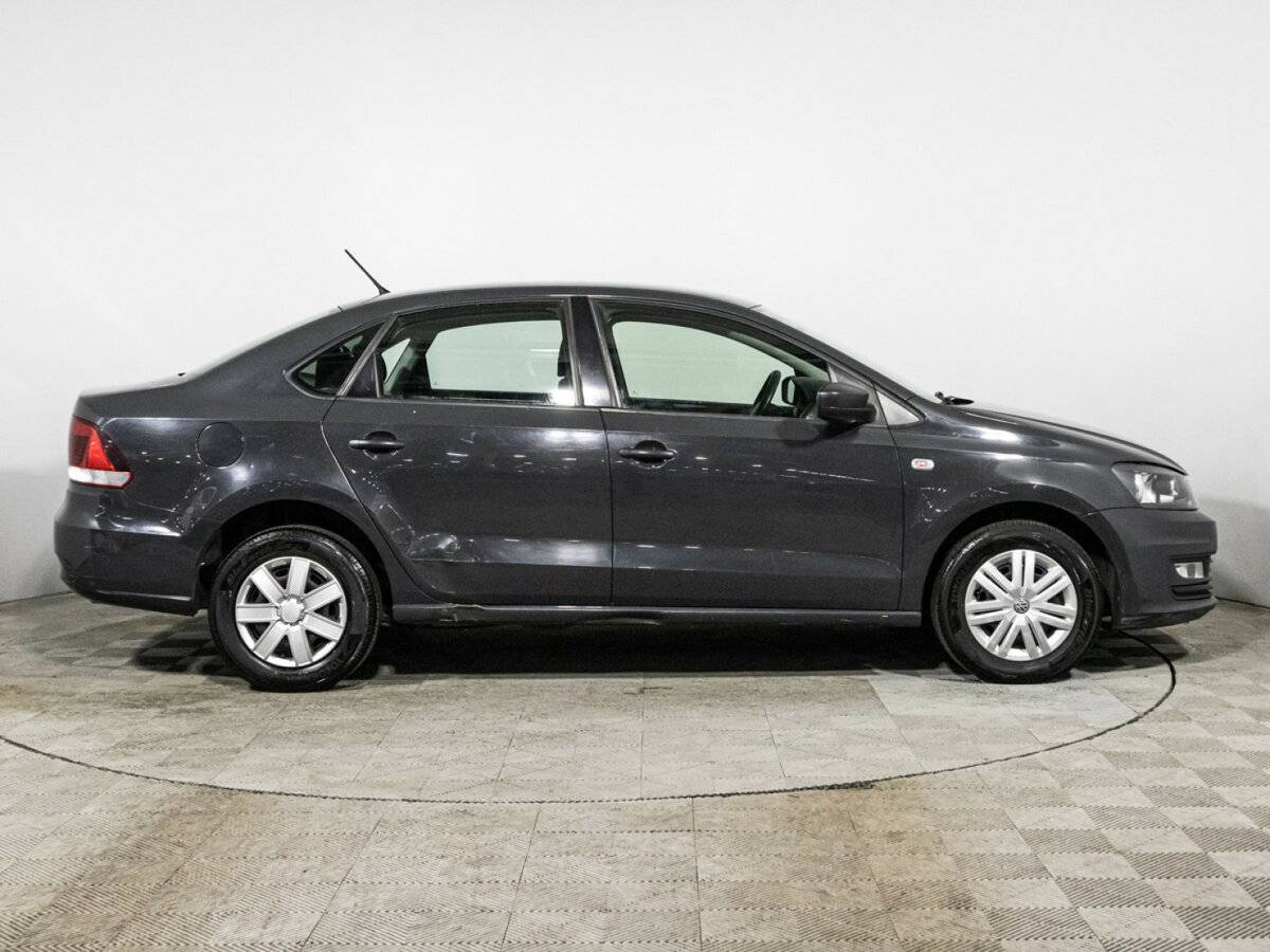 Б/У Фольксваген Поло 2016 года. Фото: #3