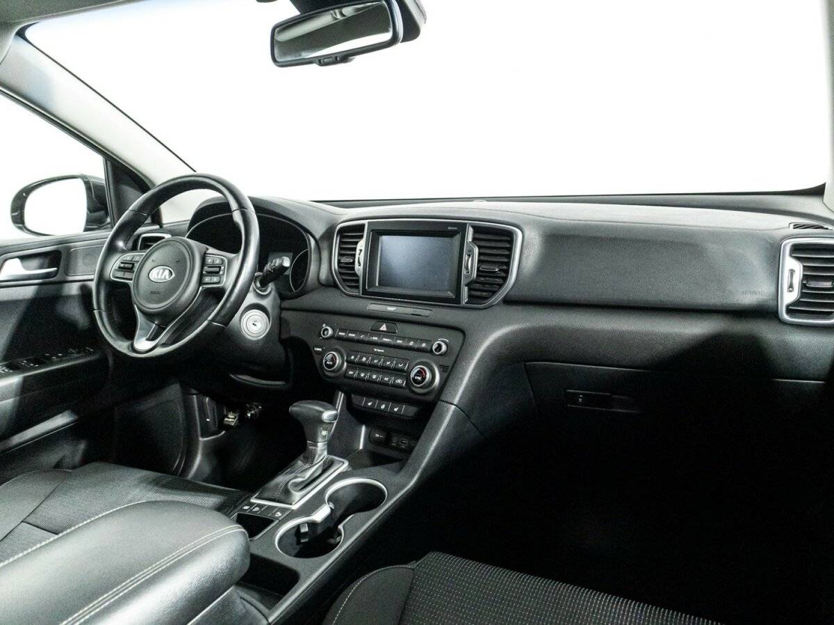 Б/У Киа Спортейдж 2017 года. Фото: #8