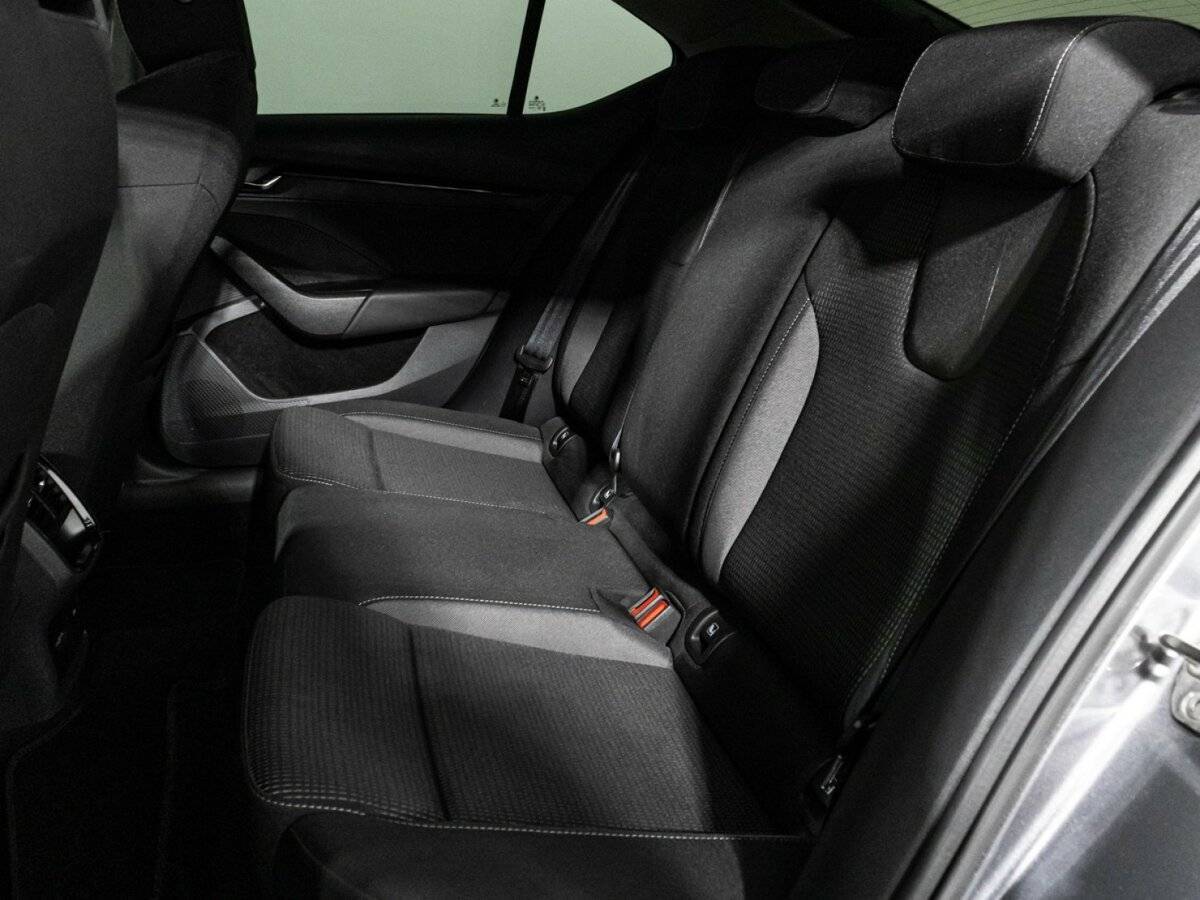 Б/У Шкода Октавия 2020 года. Фото: #9