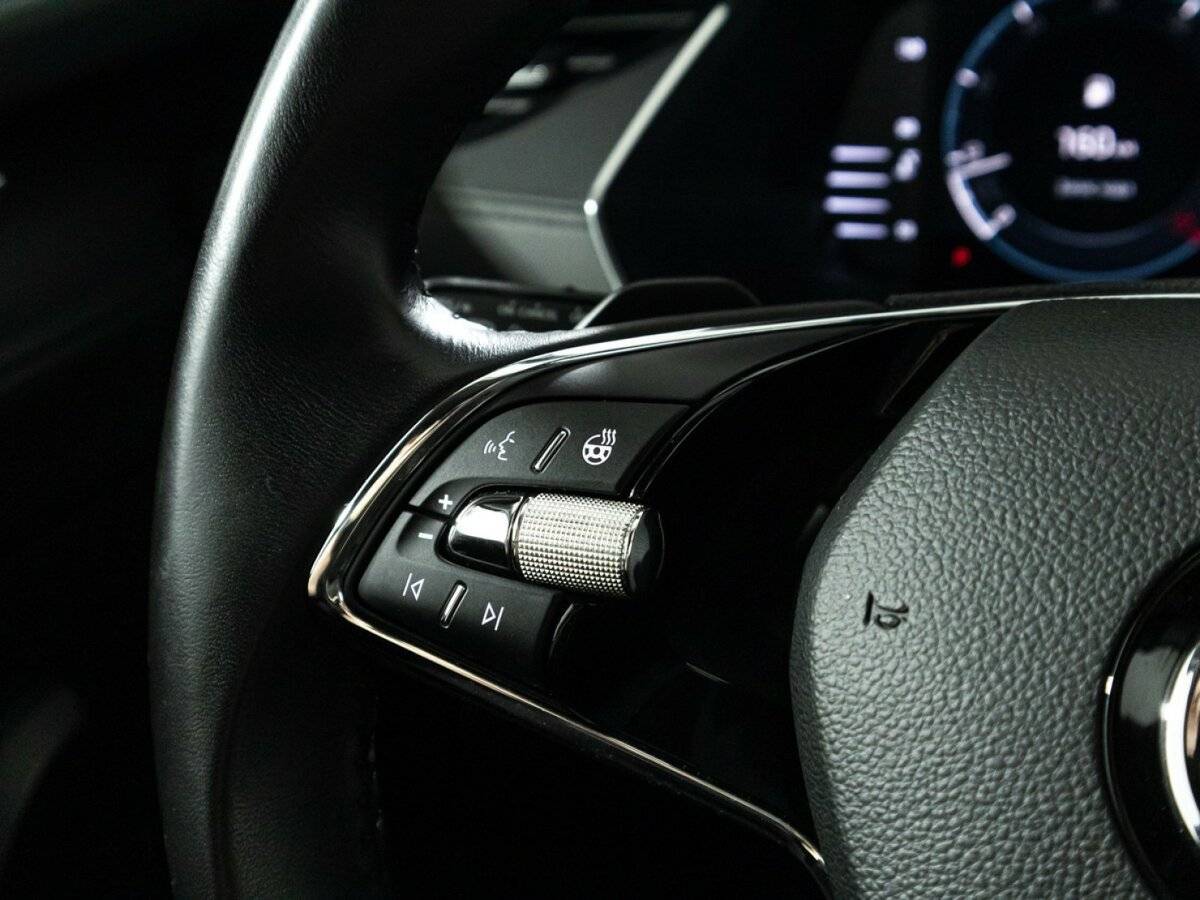 Б/У Шкода Октавия 2020 года. Фото: #19