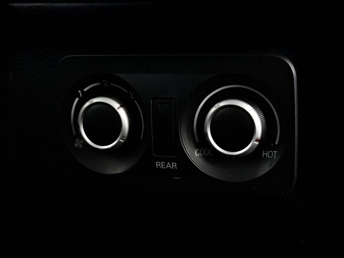 Б/У Митсубиши Паджеро 2012 года. Фото: #12