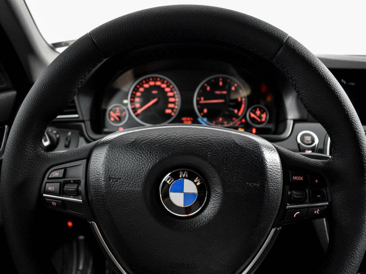 Б/У БМВ 5 серии 2013 года. Фото: #16