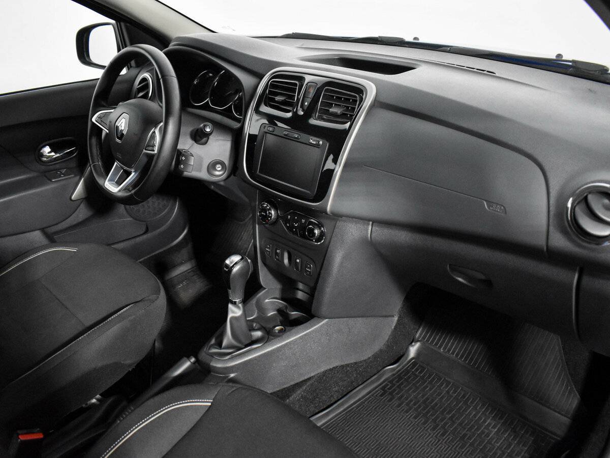 Б/У Рено Логан 2019 года. Фото: #11