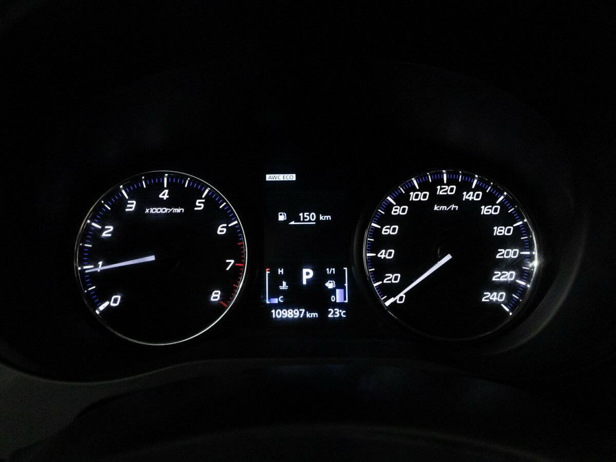 Б/У Митсубиши Оутлэндер 2020 года. Фото: #11