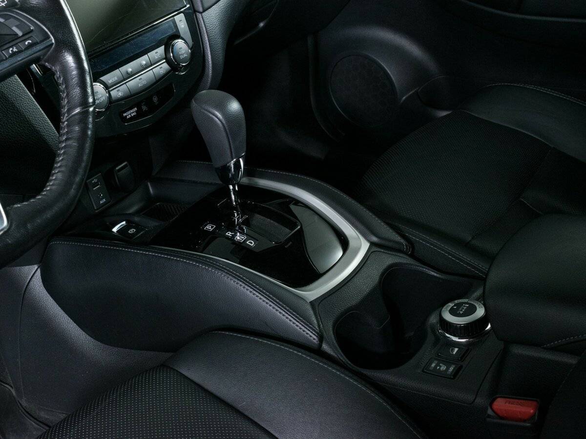 Б/У Ниссан Икс-Трейл 2018 года. Фото: #13