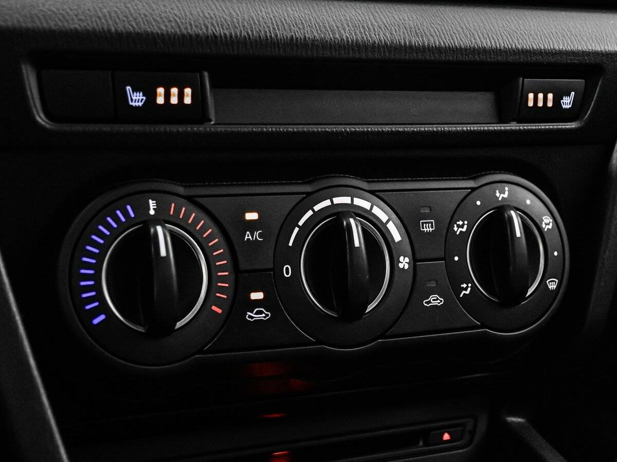 Б/У Мазда 3 2014 года. Фото: #14