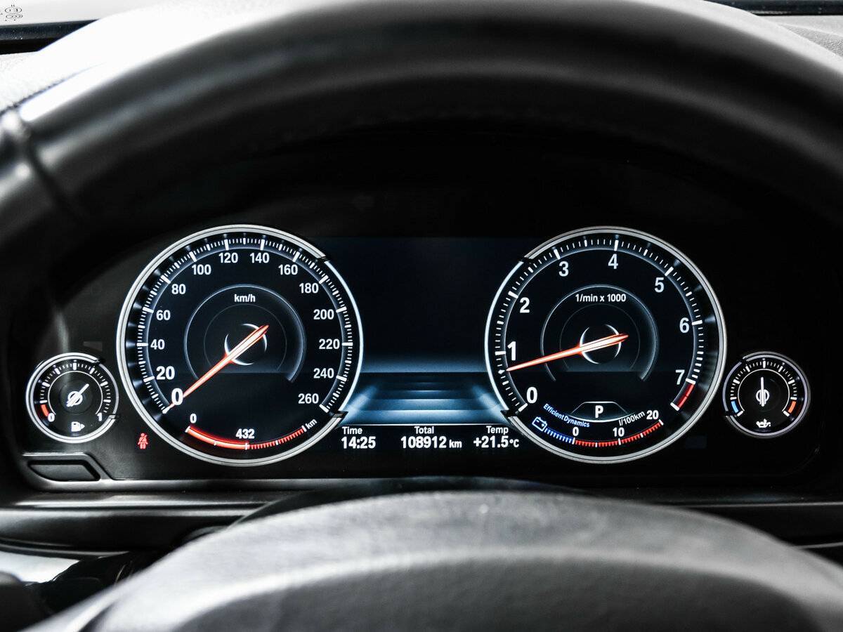 Б/У БМВ 5 серии 2015 года. Фото: #9