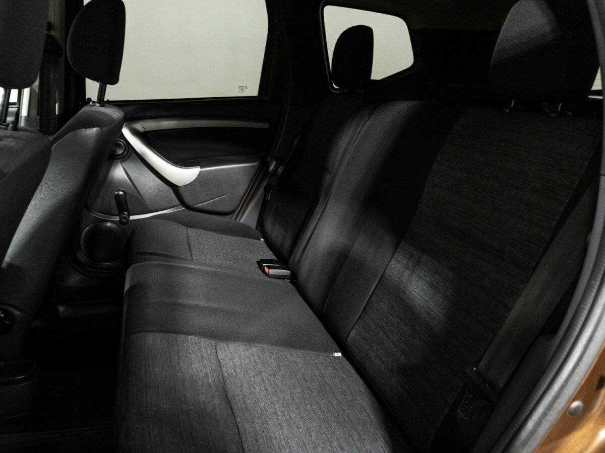 Б/У Рено Дастер 2014 года. Фото: #9