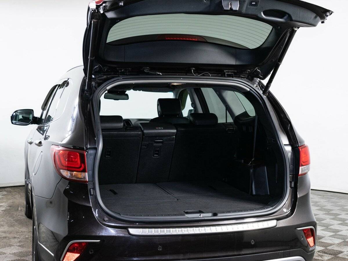 Б/У Хендай Санта Фе 2017 года. Фото: #8