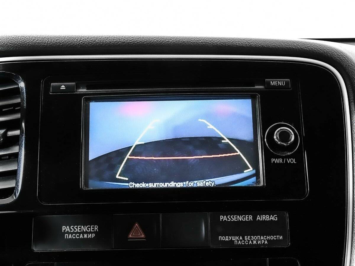 Б/У Митсубиши Оутлэндер 2015 года. Фото: #19