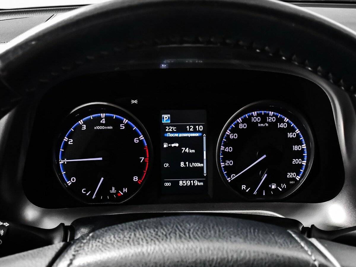 Б/У Тойота Рав4 2017 года. Фото: #9