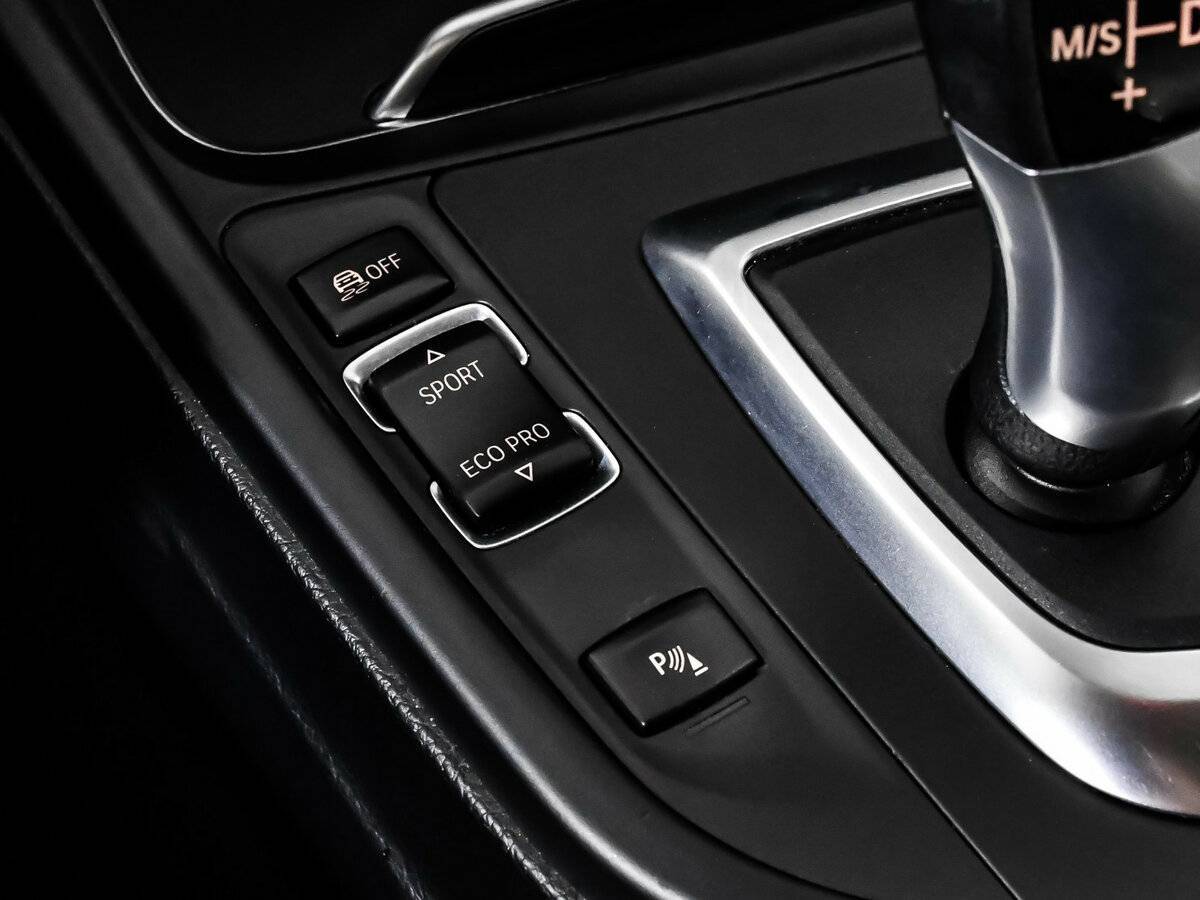 Б/У БМВ 3 серии 2015 года. Фото: #15