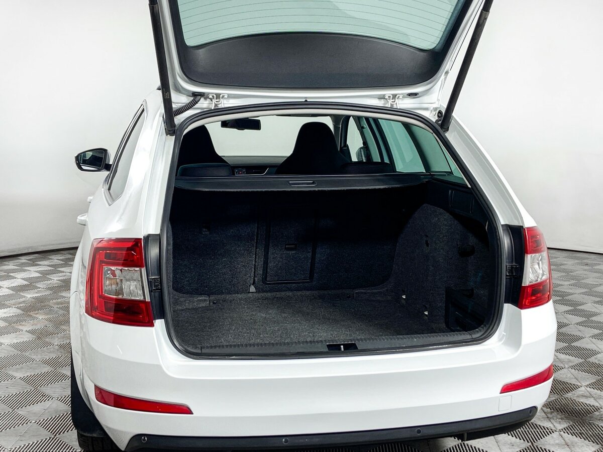 Б/У Шкода Октавия 2015 года. Фото: #6