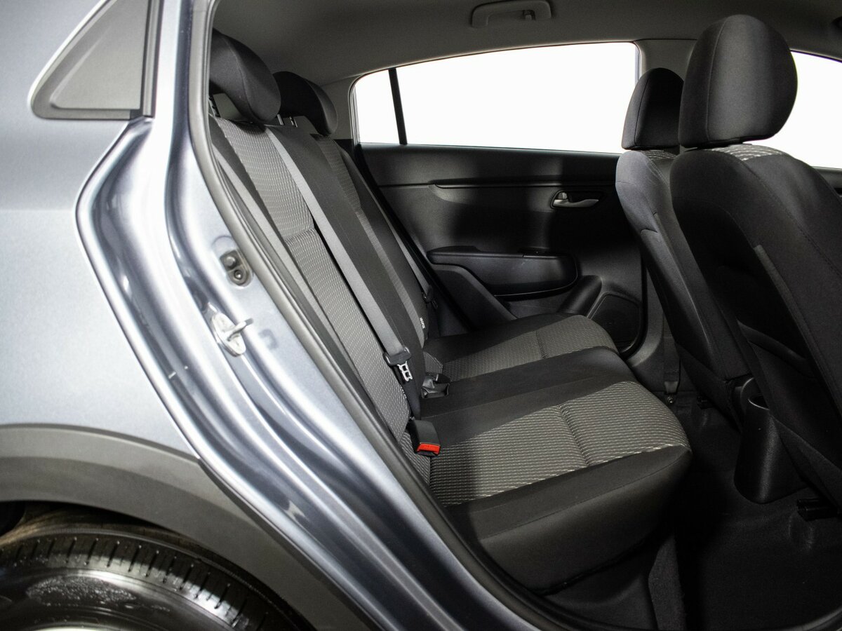 Б/У Киа Рио 2018 года. Фото: #9