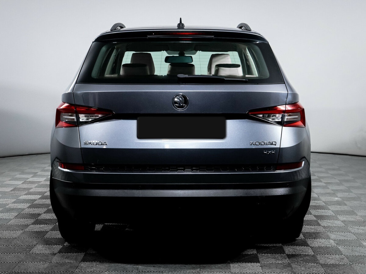 Б/У Шкода Кодиак 2019 года. Фото: #4