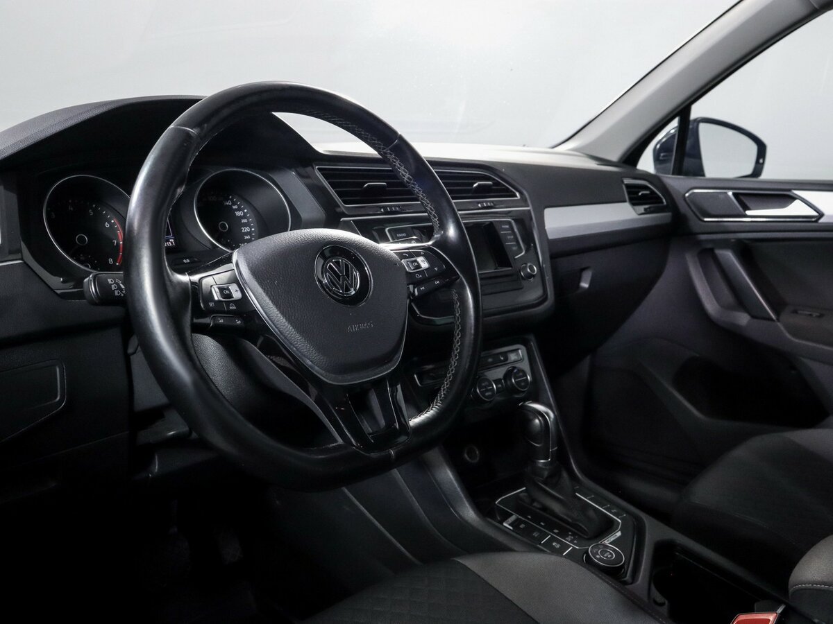 Б/У Фольксваген Тигуан 2017 года. Фото: #10