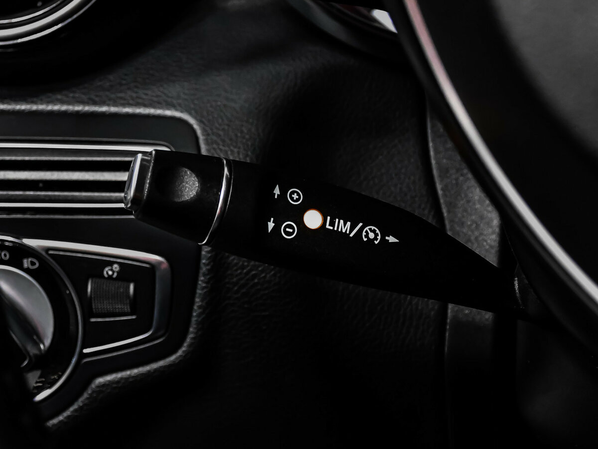 Б/У Мерседес-Бенц Ц-Класс 2014 года. Фото: #17