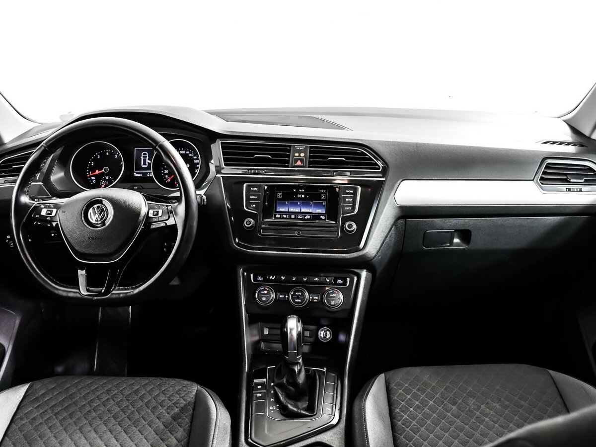 Б/У Фольксваген Тигуан 2017 года. Фото: #8