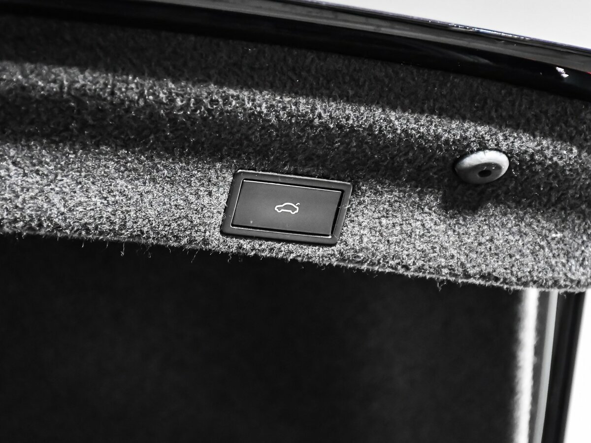 Б/У Фольксваген Пассат 2018 года. Фото: #15