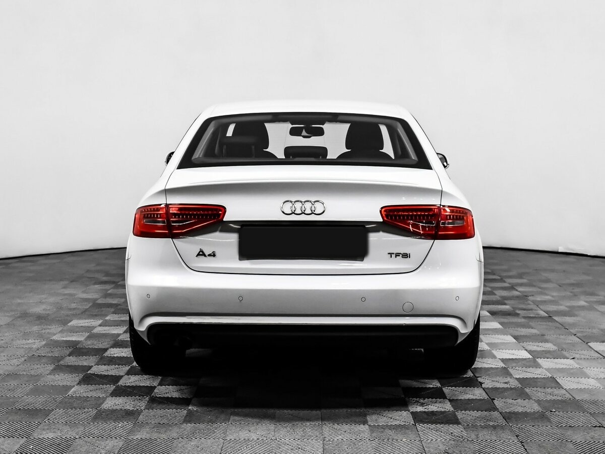 Б/У Ауди А4 2013 года. Фото: #4