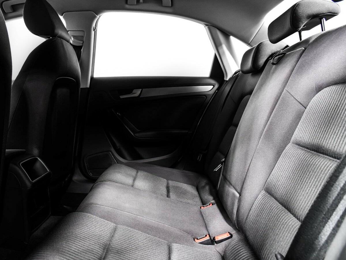 Б/У Ауди А4 2013 года. Фото: #9