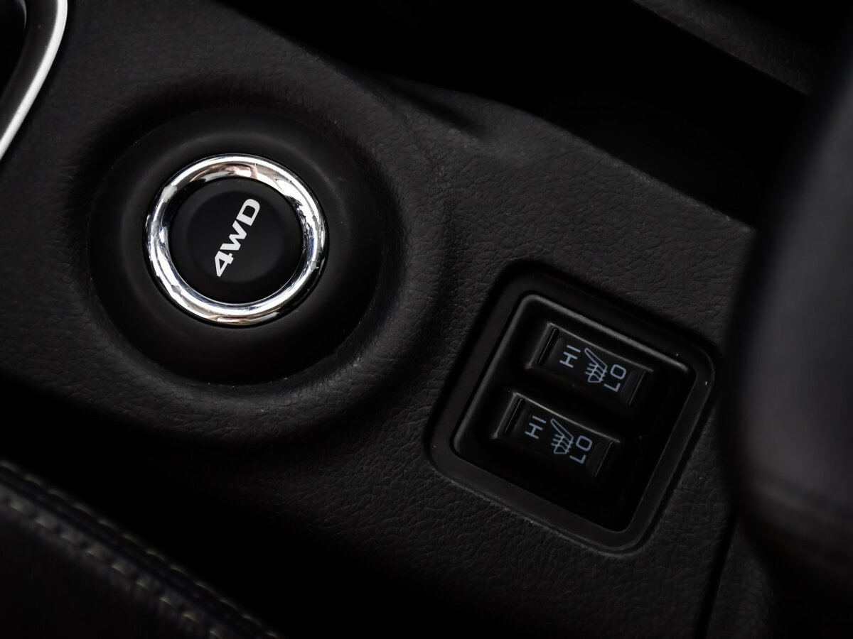 Б/У Митсубиши Оутлэндер 2016 года. Фото: #16