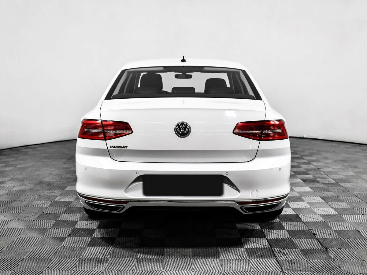 Б/У Фольксваген Пассат 2018 года. Фото: #5