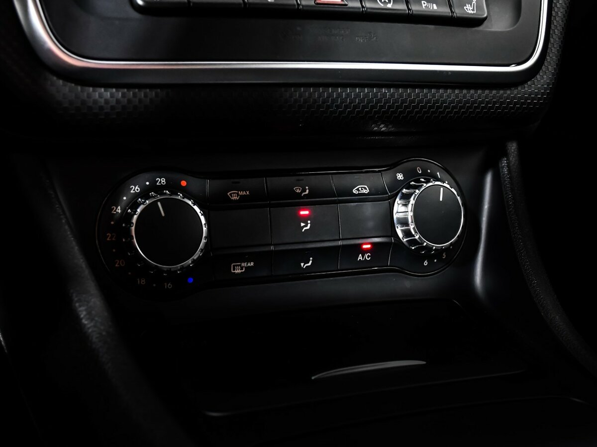 Б/У Мерседес-Бенц А-Класс 2014 года. Фото: #15