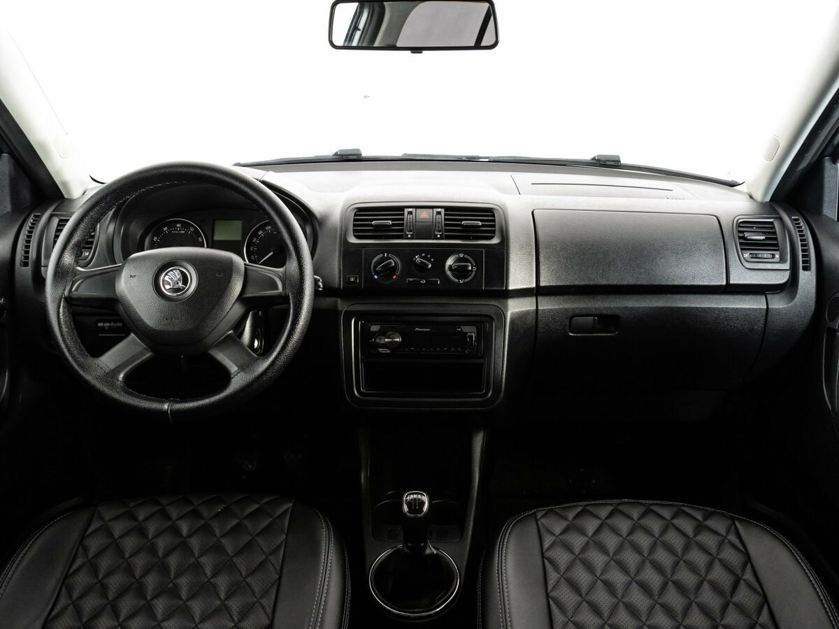 Б/У Шкода Фабия 2013 года. Фото: #9