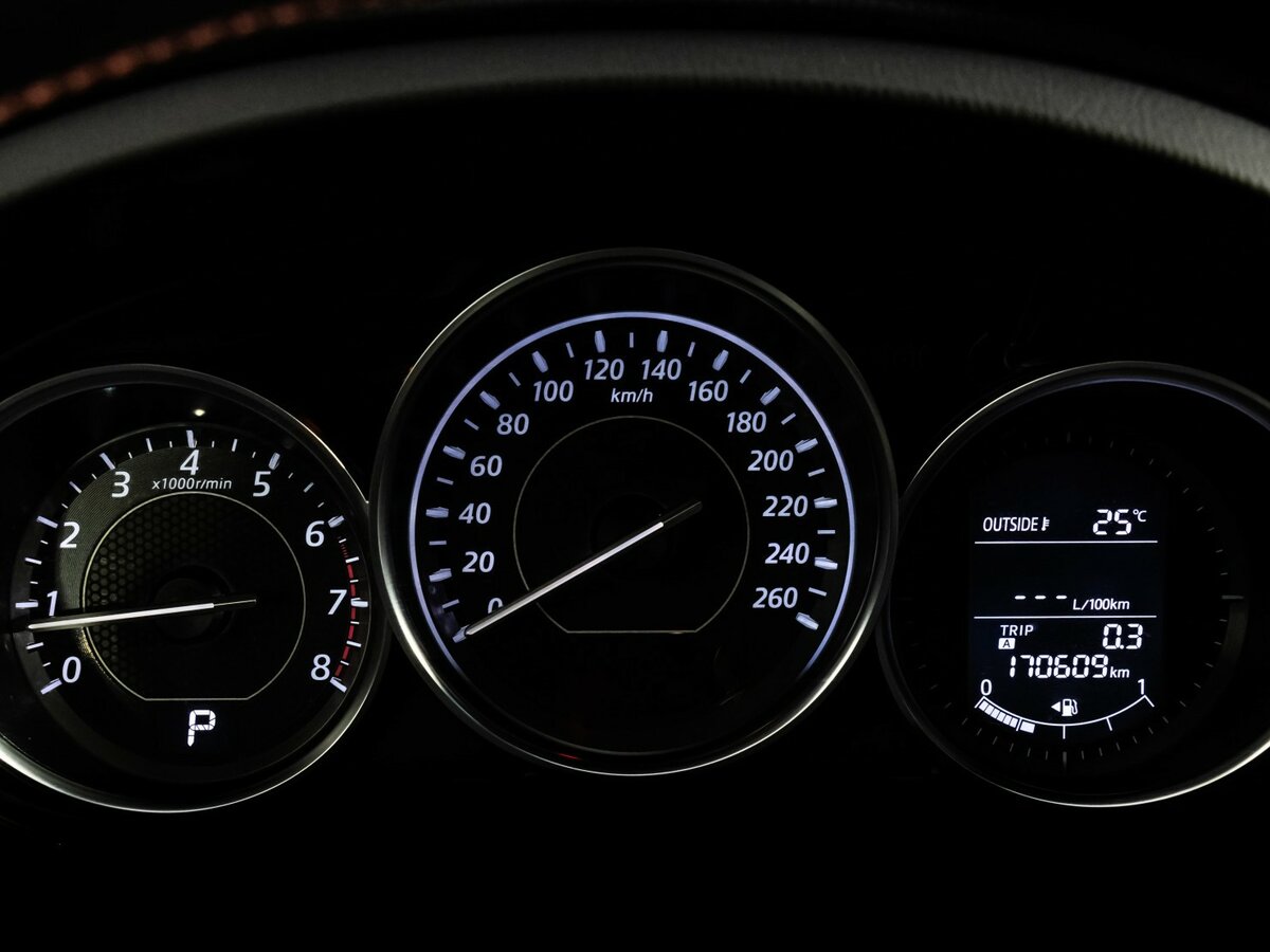 Б/У Мазда 6 2014 года. Фото: #16