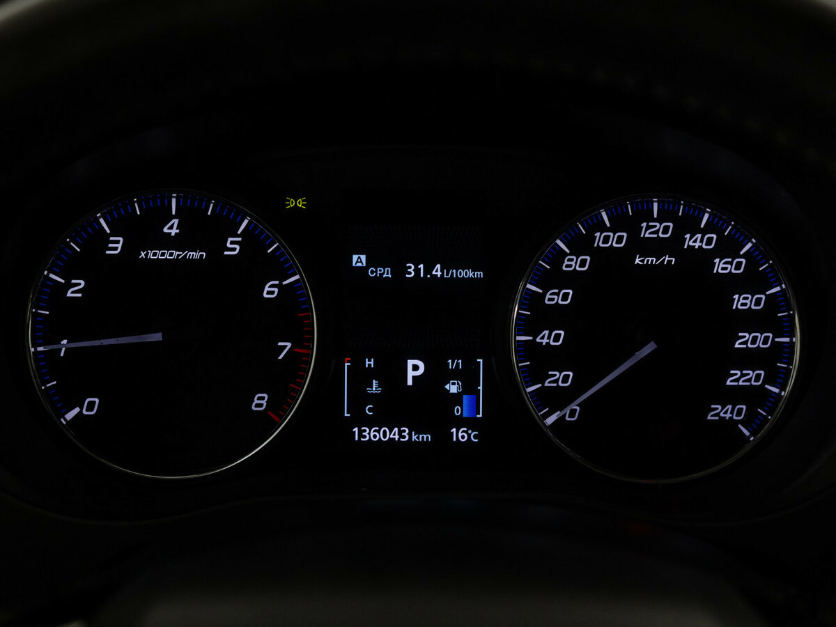 Б/У Митсубиши Оутлэндер 2019 года. Фото: #17