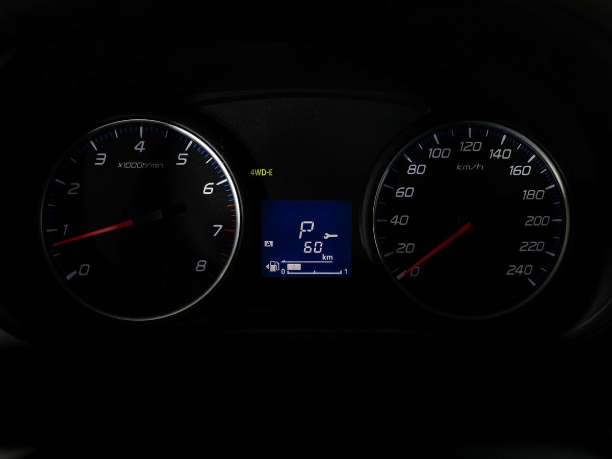 Б/У Митсубиши Оутлэндер 2014 года. Фото: #15