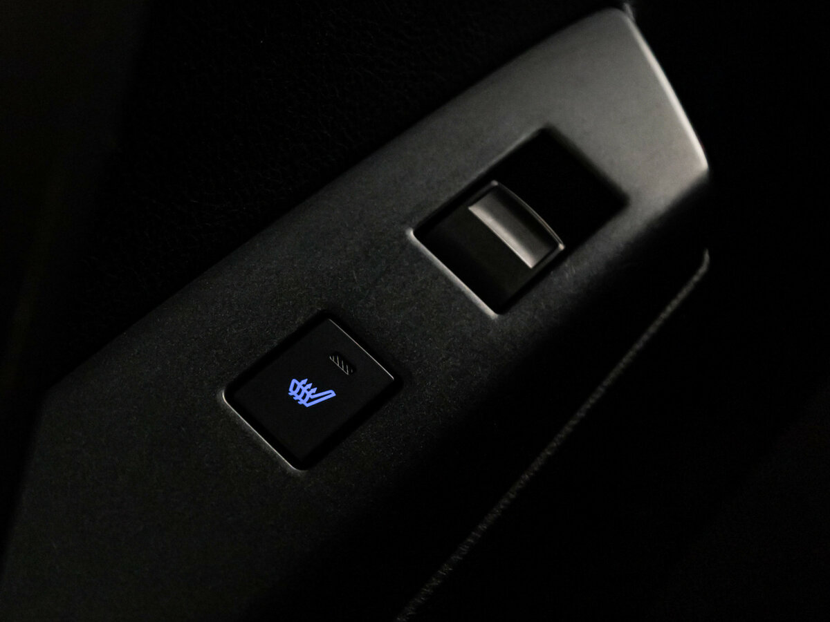 Б/У Тойота Рав4 2019 года. Фото: #16