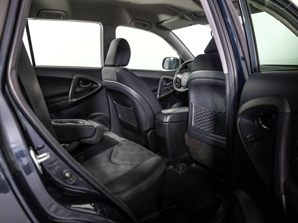 Б/У Тойота Рав4 2012 года. Фото: #9