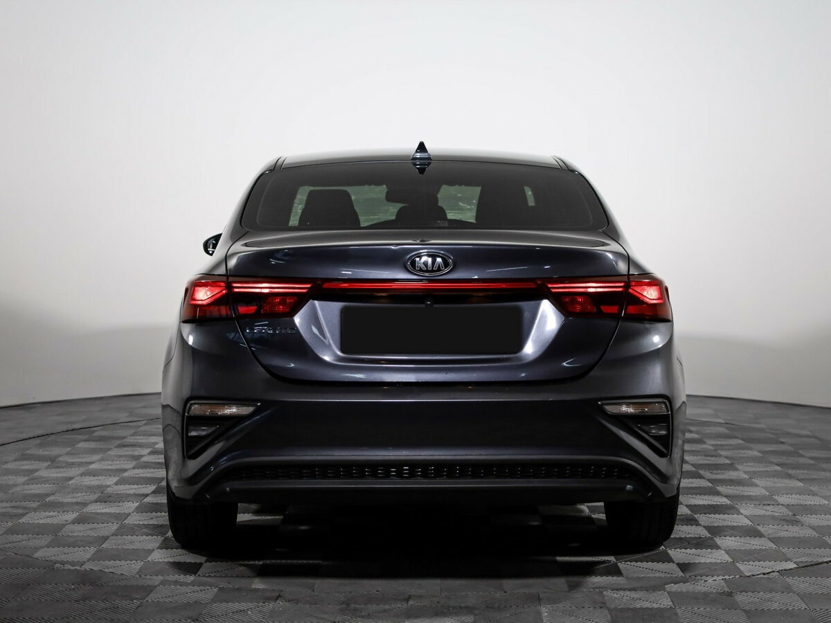 Б/У Киа Церато 2018 года. Фото: #3