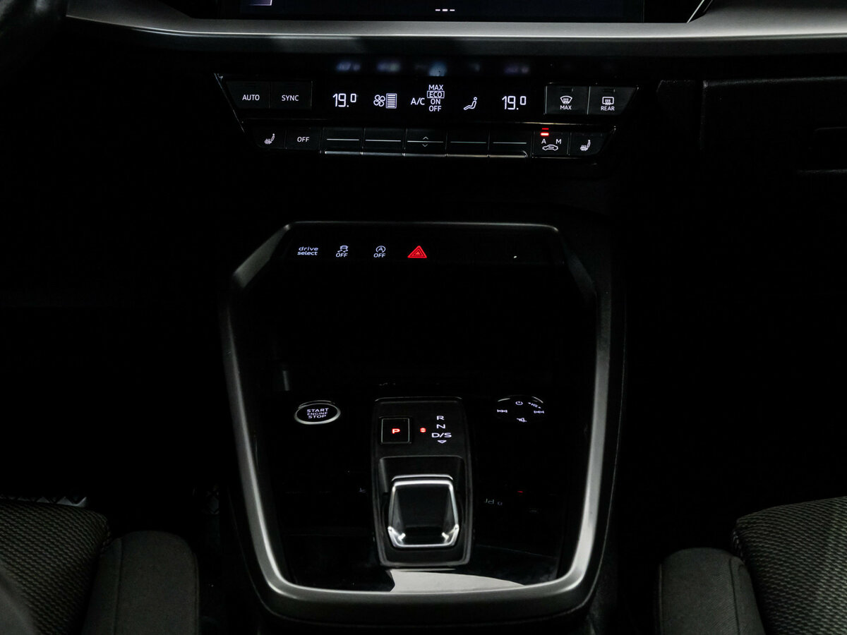 Б/У Ауди А3 2021 года. Фото: #10