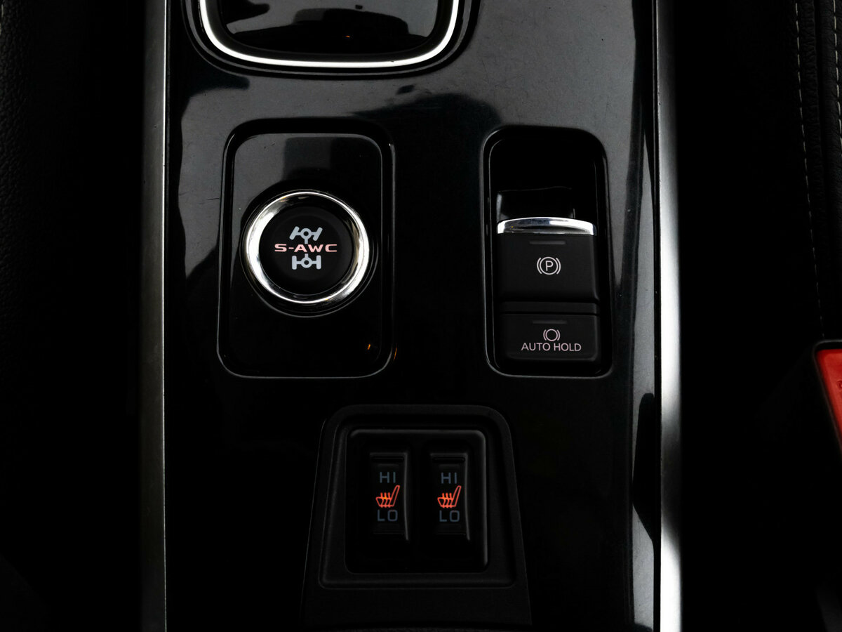 Б/У Митсубиши Оутлэндер 2018 года. Фото: #10