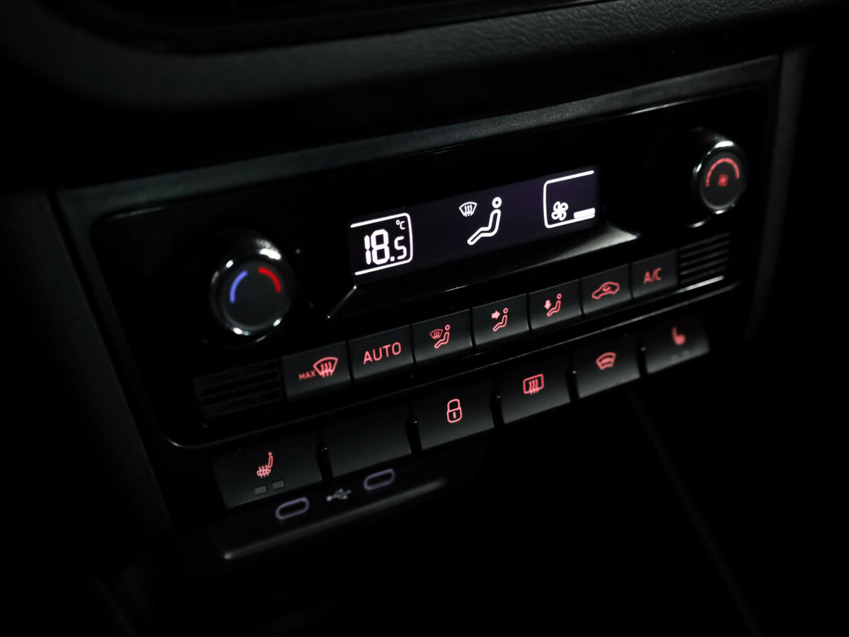 Б/У Фольксваген Поло 2021 года. Фото: #15