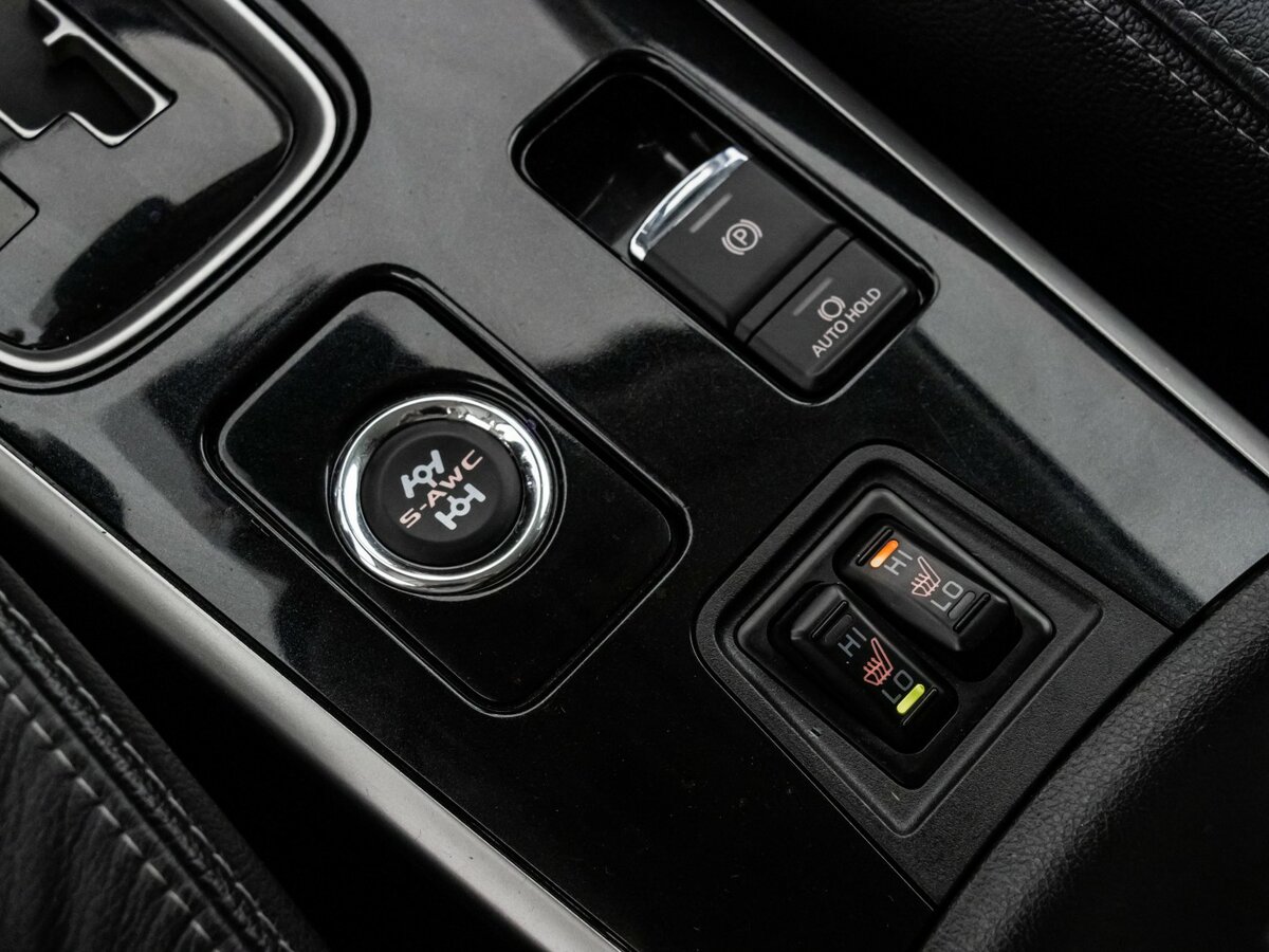 Б/У Митсубиши Оутлэндер 2017 года. Фото: #20