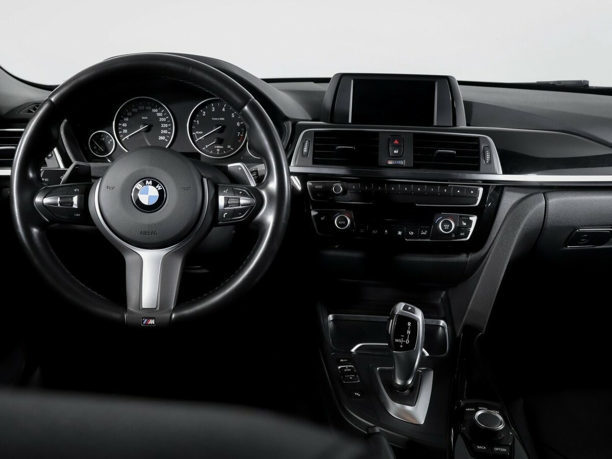 Б/У БМВ 3 серии 2018 года. Фото: #9