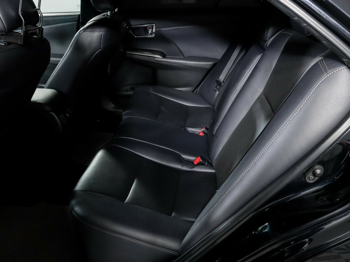 Б/У Тойота Камри 2014 года. Фото: #7